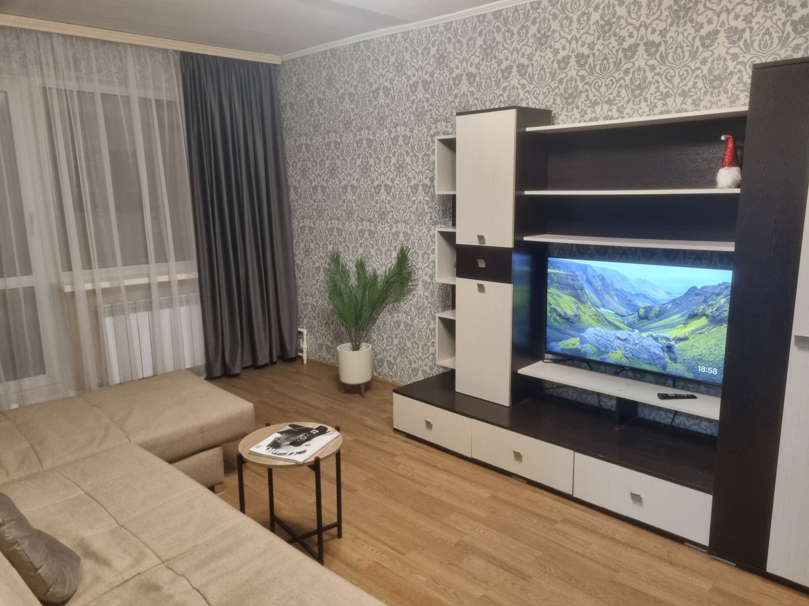 ISTOMA Двухкомнатная квартира с красивым видом на набережную на Горошникова, 82