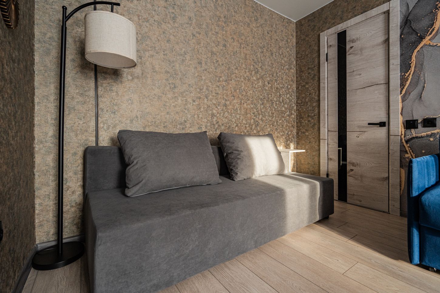 Двухкомнатная квартира европланировки с дизайнерским ремонтом!