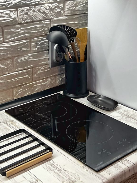 Шикарная eвpo-двушка в cамом цeнтpe горoда с новым дизайнерским ремонтом!